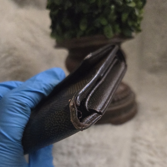 ๐ค Louis Vuitton Damier Ebene Sarah Wallet ๐ค - Picture 4 of 14